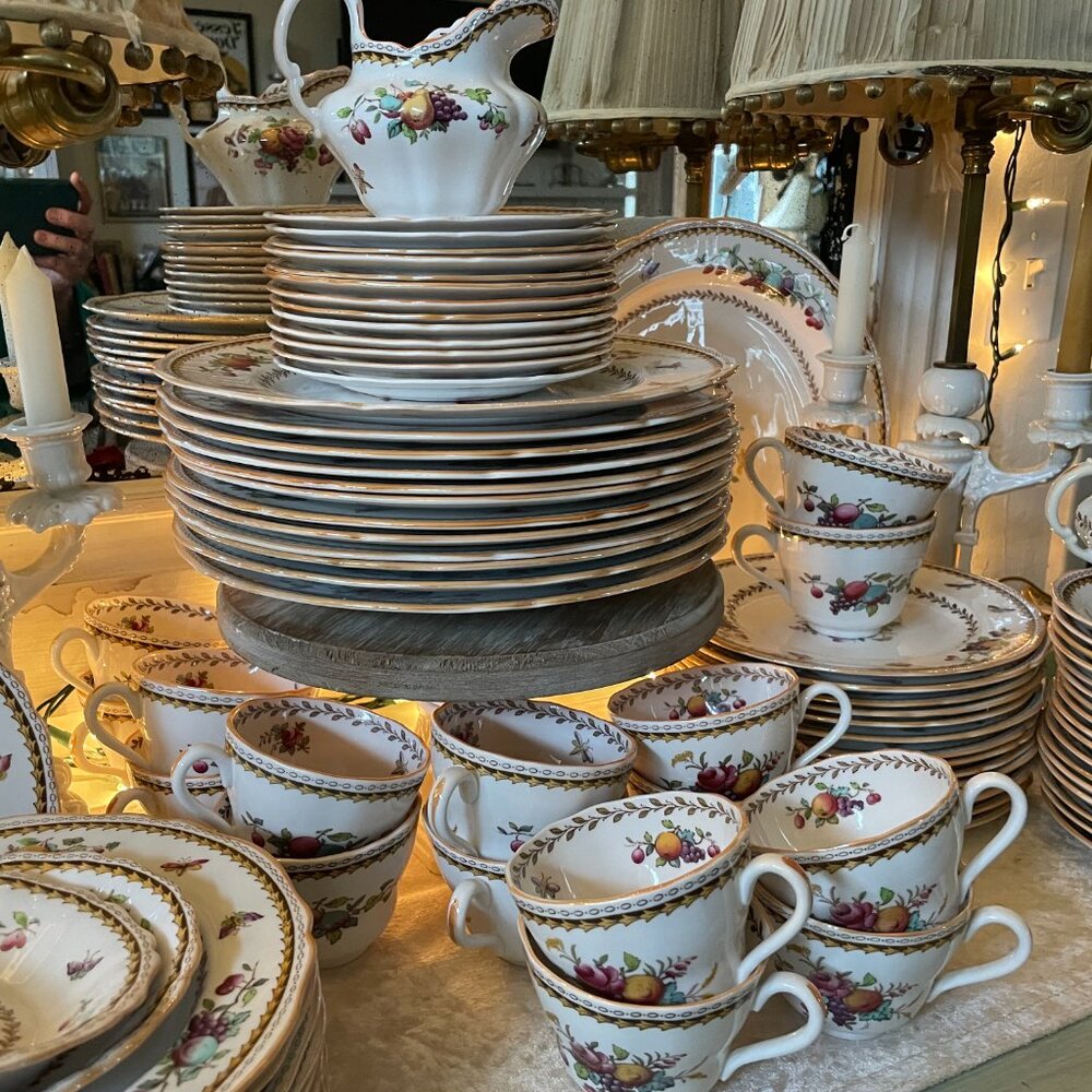 SPODE Rockingham Dinnerware Set - Picture 4 of 4
